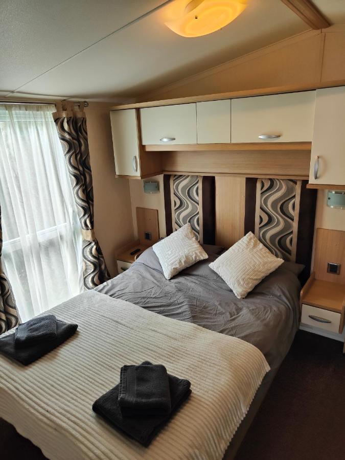 Holiday Home Sleeps Six سانت ليناردس المظهر الخارجي الصورة